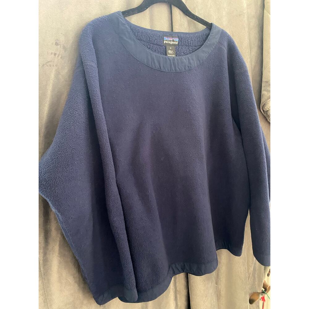 Patagonia Women's Navy Blue Pullover Fleece Sweatshirt - Picture 7 of 7